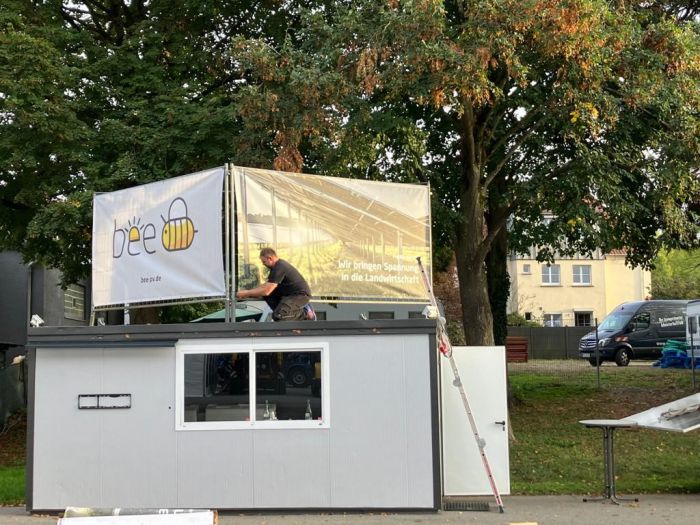 Aufbau Agraria PV-Freiflächenanlage Ravensburg bee pv GmbH Aufbau Agraria PV-Freiflächenanlage Ravensburg bee pv GmbH